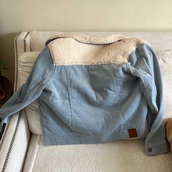 RIPCURL jacket!! - Picture 3 of 5